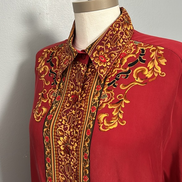 Vintage red silk elastic band waist collared button down gold print shirt sz M - Picture 7 of 17